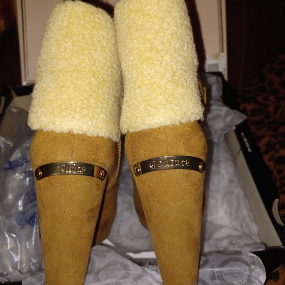 BLACK FRIDAY SALE NOV28/DEC5NWOT Juicy Couture Boots - Picture 1 of 9